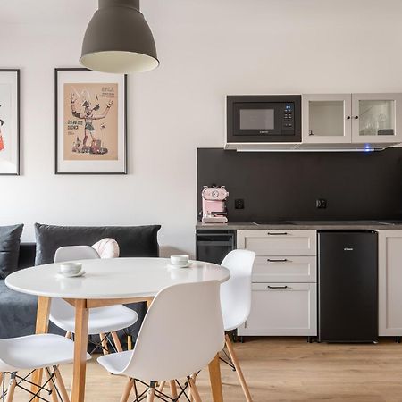 Rentplanet - Apartamenty Cybulskiego II Wrocław Exterior foto